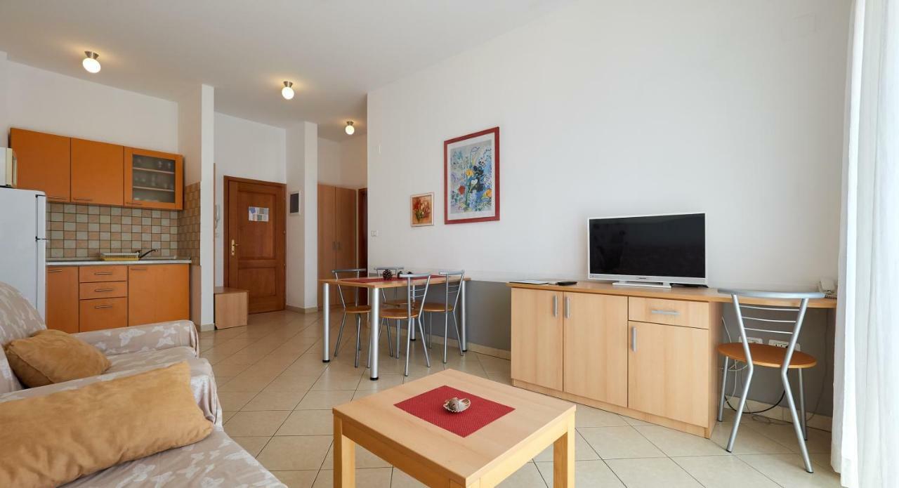 אומאג Villa Punta מראה חיצוני תמונה
