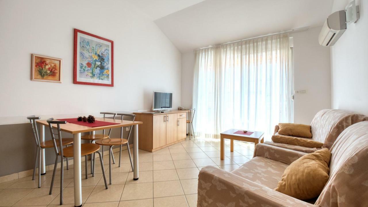 אומאג Villa Punta מראה חיצוני תמונה