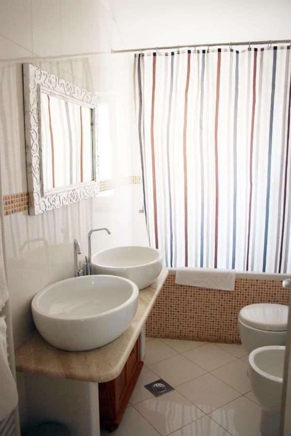 אומאג Villa Punta מראה חיצוני תמונה